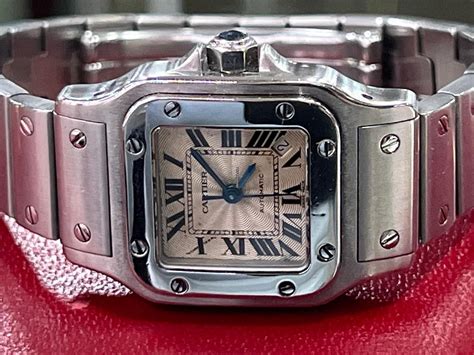 santos de cartier quartz swiss made|cartier santos diamond bezels.